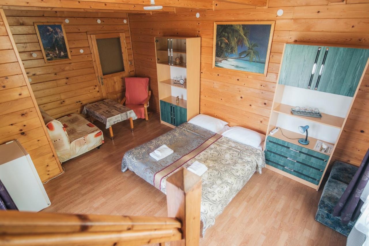 Casa De Vacanta Roua Diminetii 贝克良 外观 照片