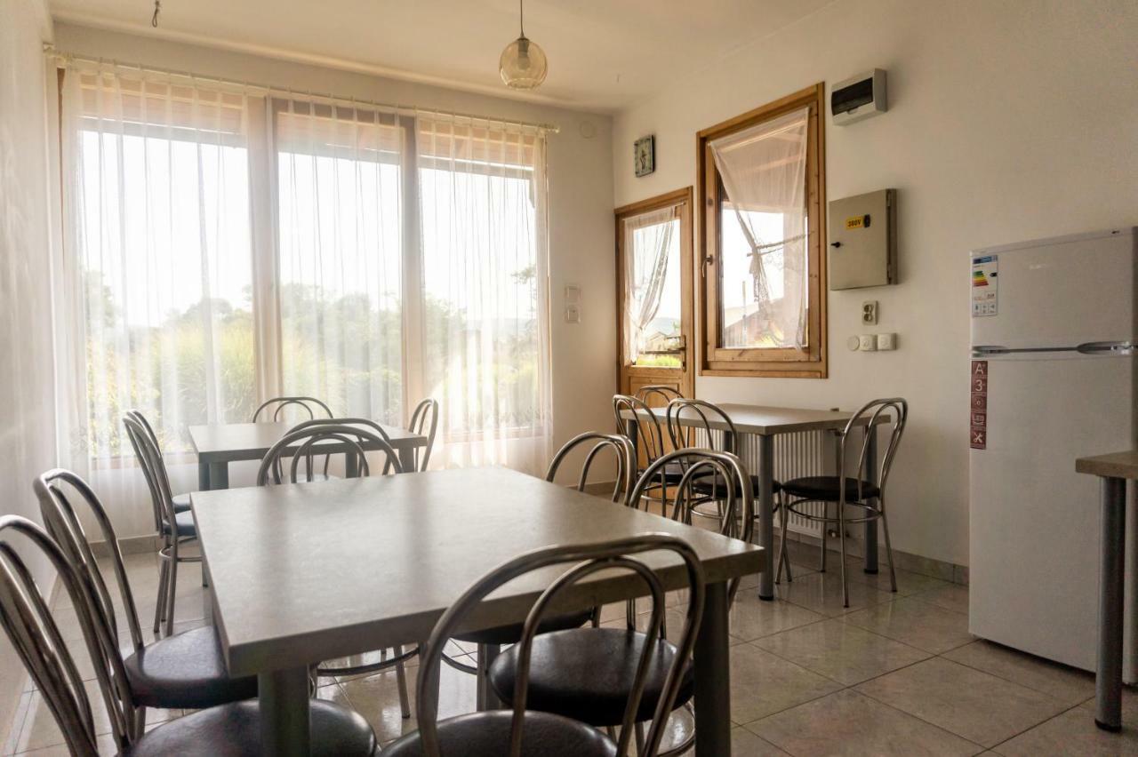 Casa De Vacanta Roua Diminetii 贝克良 外观 照片