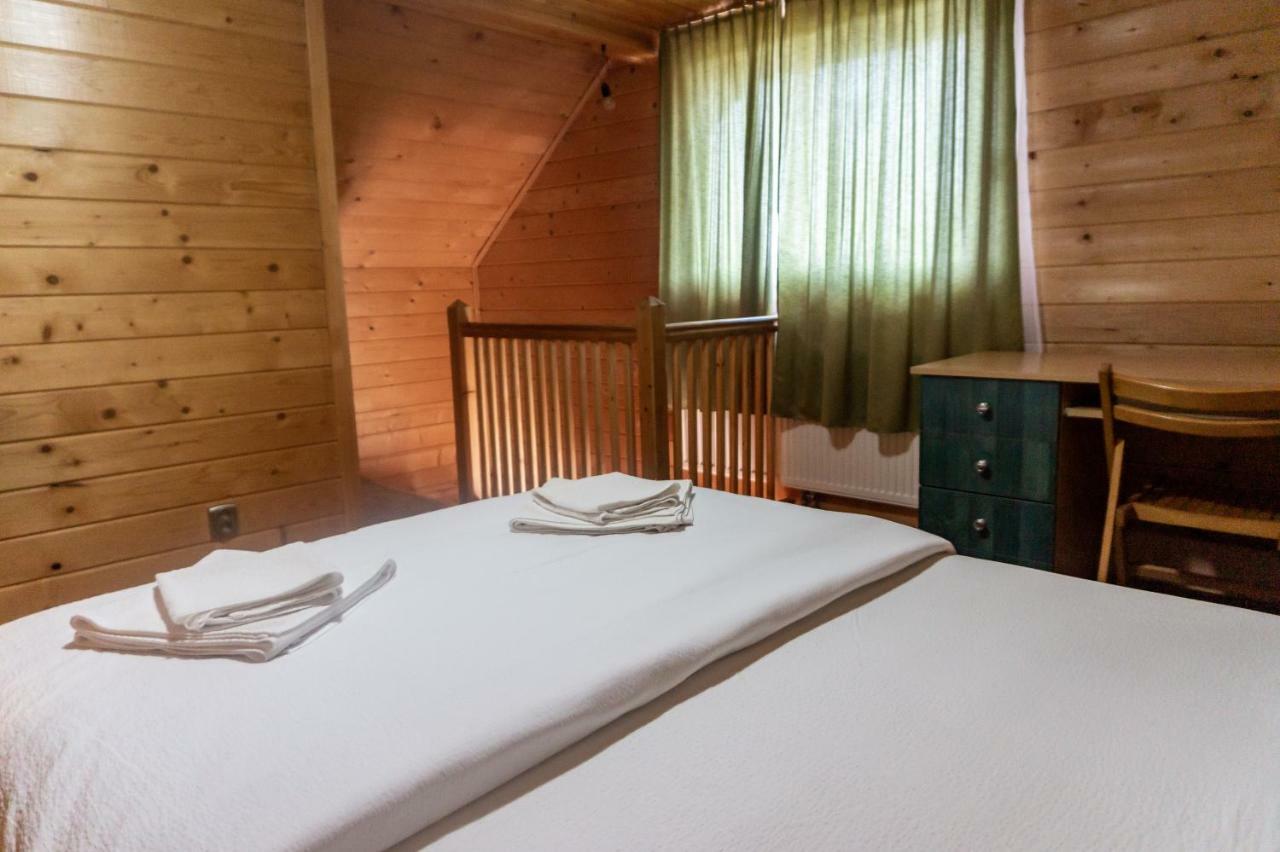 Casa De Vacanta Roua Diminetii 贝克良 外观 照片